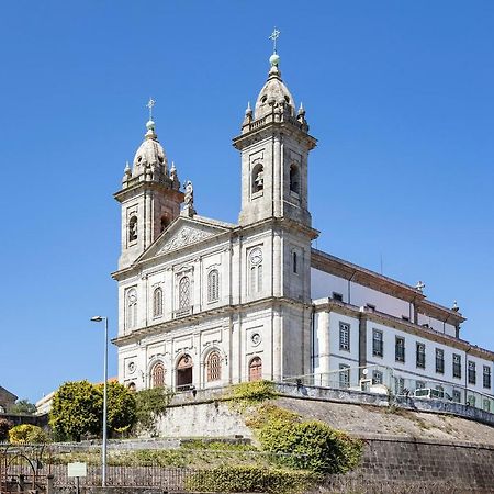Elegant Studio W/ Ac & Balcony By Lovelystay Porto Buitenkant foto