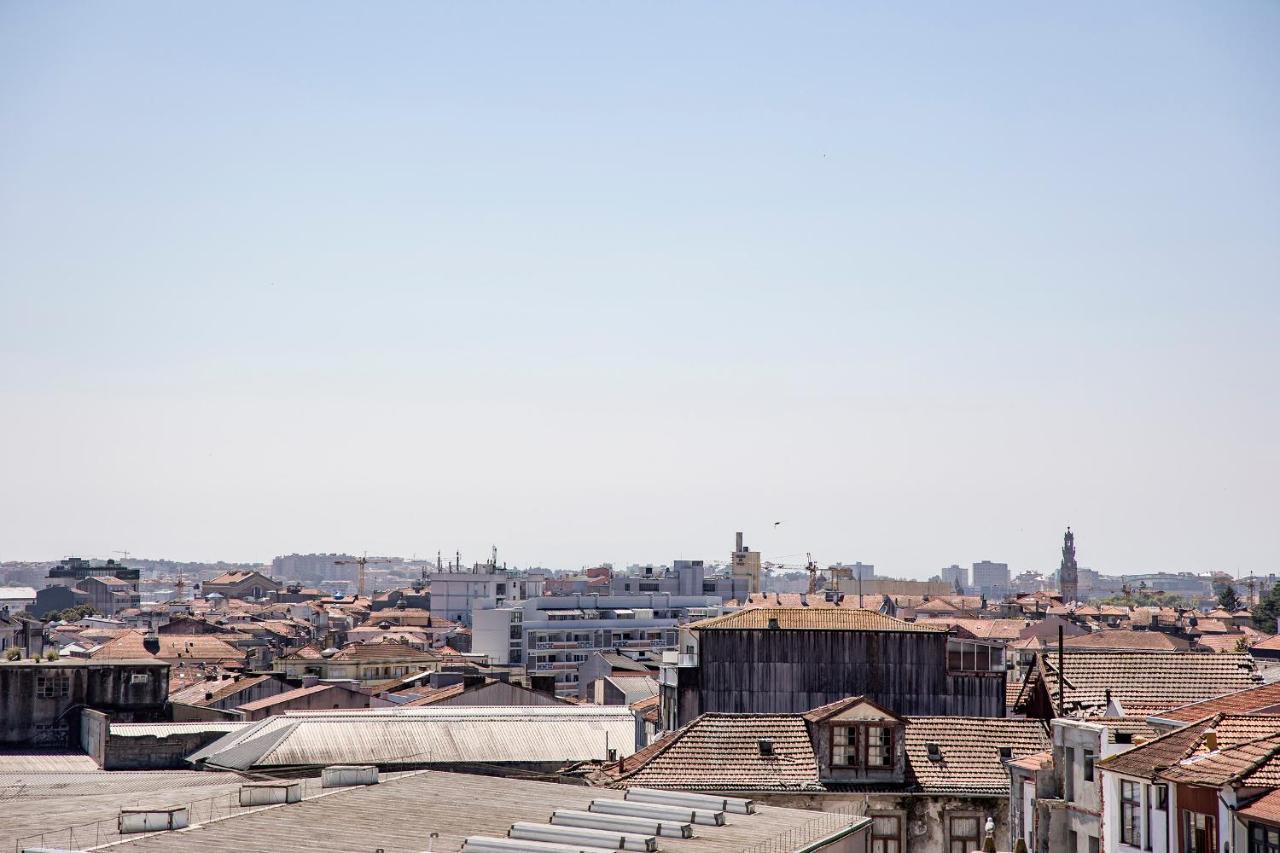 Elegant Studio W/ Ac & Balcony By Lovelystay Porto Buitenkant foto
